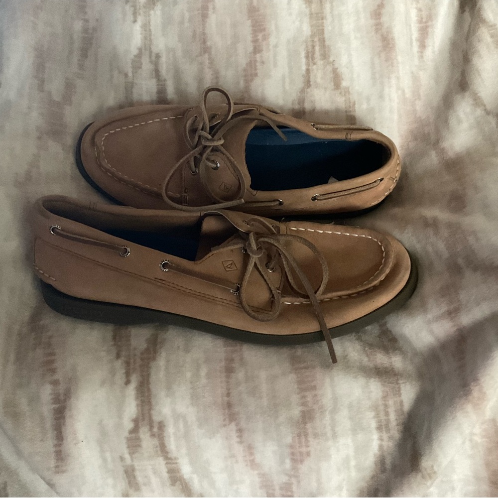 BOYS SPERRY TOPSIDERS! Size 5.5